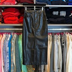 Love, Bonito black faux leather front slit 4 pocket skirt size 4 NWT